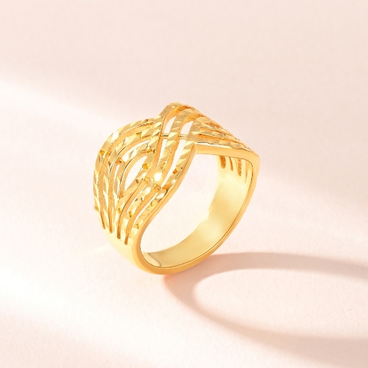 wide criss cross ring