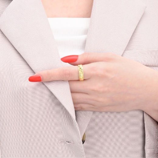 textured band for women