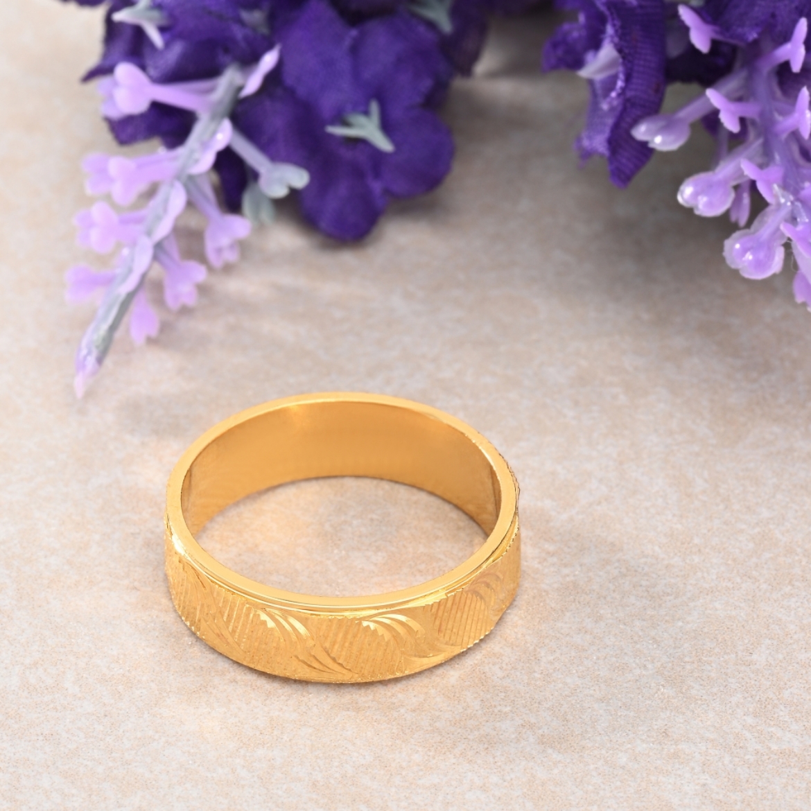 Zhulian Malaysia. Modern Textured Wave Band Gold Plated