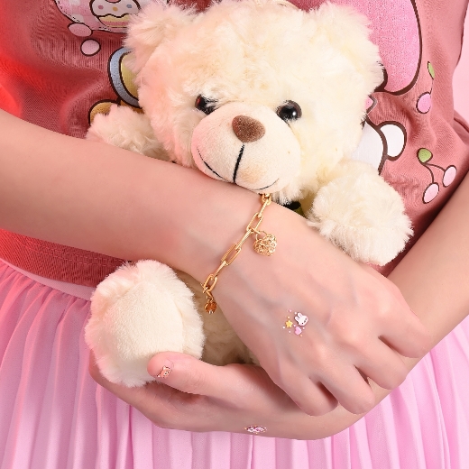 girl paperclip bracelet