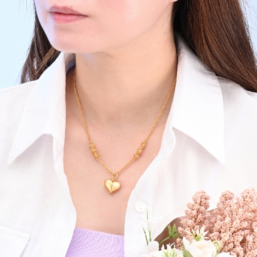 bold heart necklace for women
