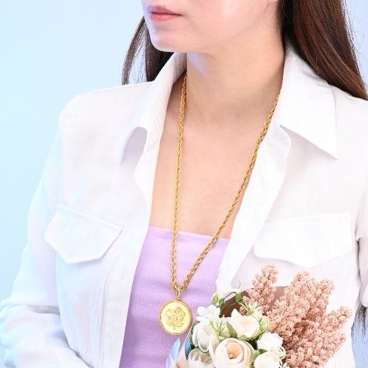 large hibiscus pendant women