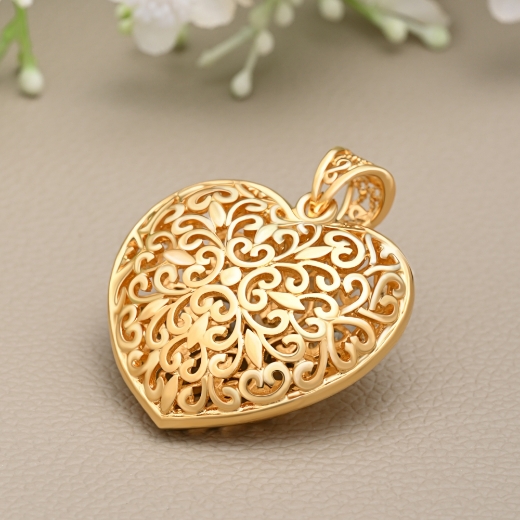 gold heart necklace
