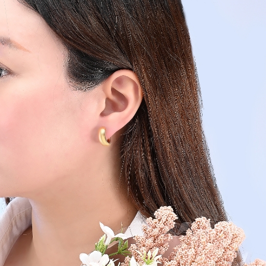 plain hoop earrings for women