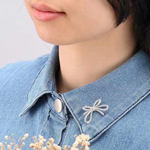 small bow brooch for women