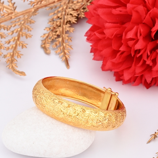 Vintage Gold Plated Bangle
