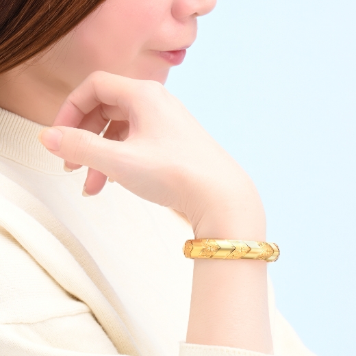 simple starburst bangle for women