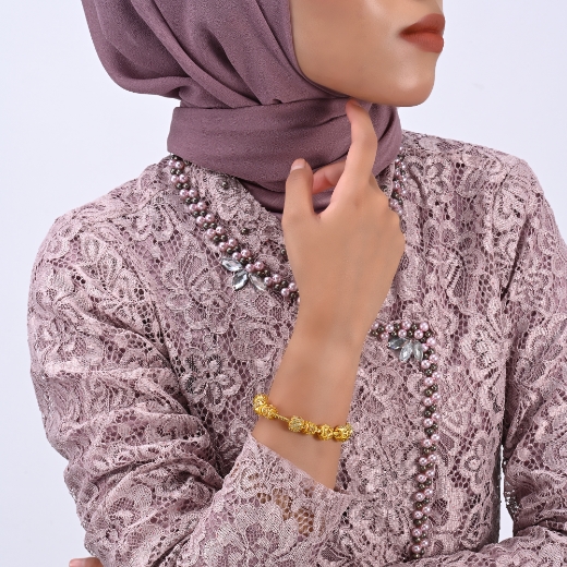 simple bead bracelet for women