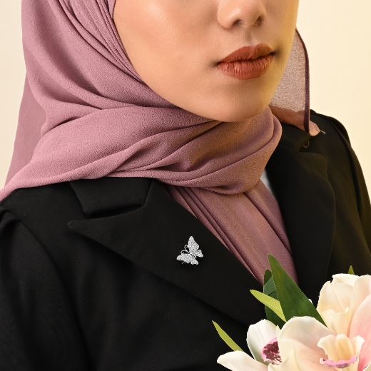 small butterfly brooch for women