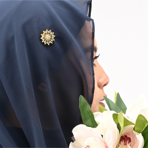 small sunburst brooch for women