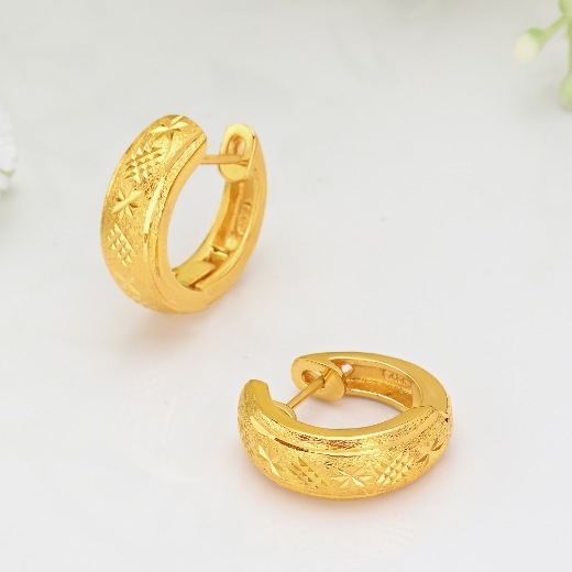 classic textured star earrings