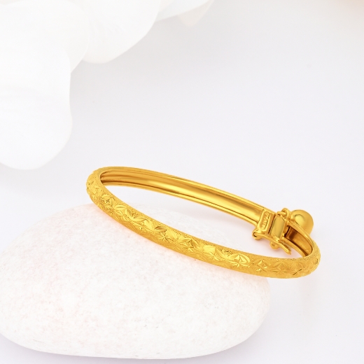starry bangle kid
